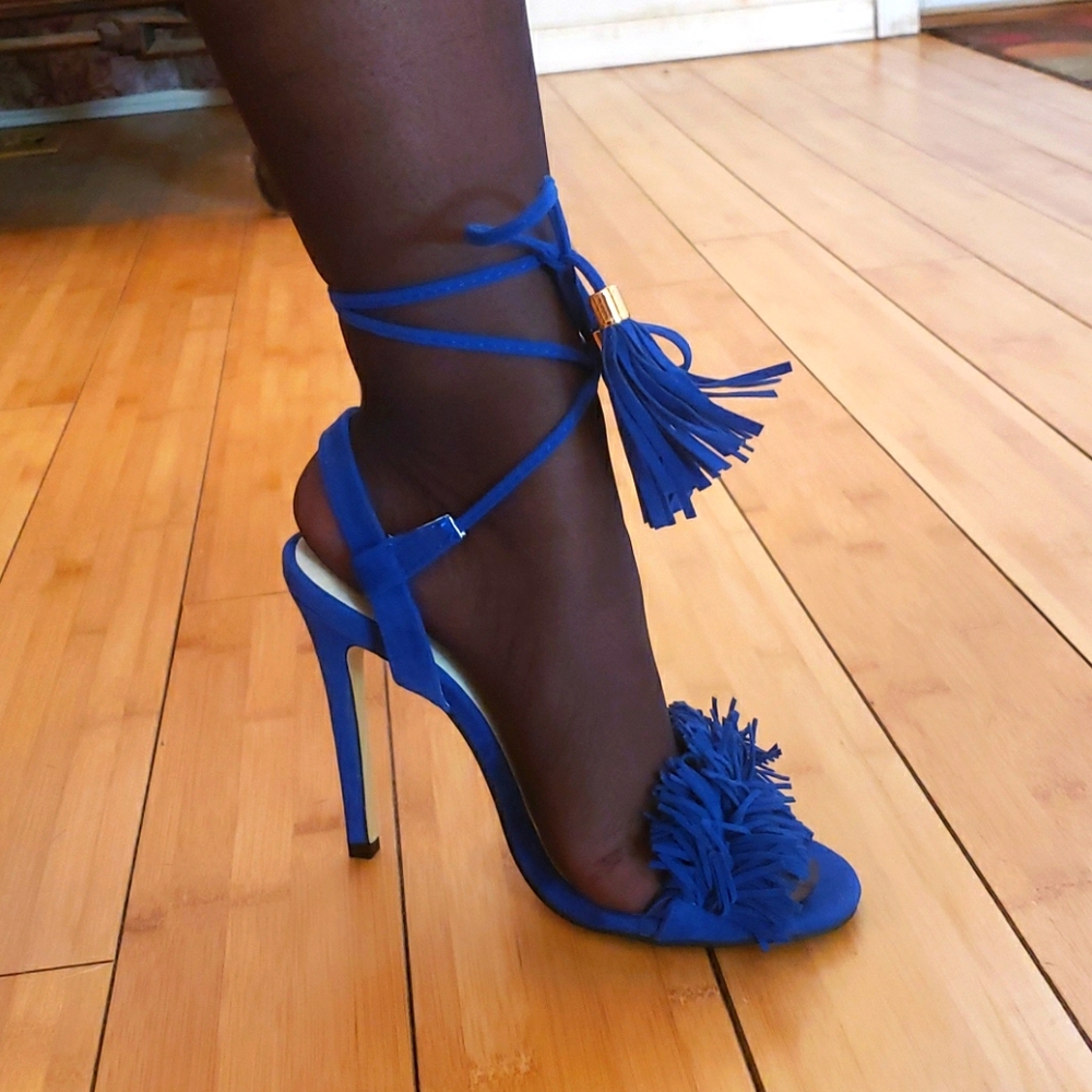 Blue shoe (never worn)